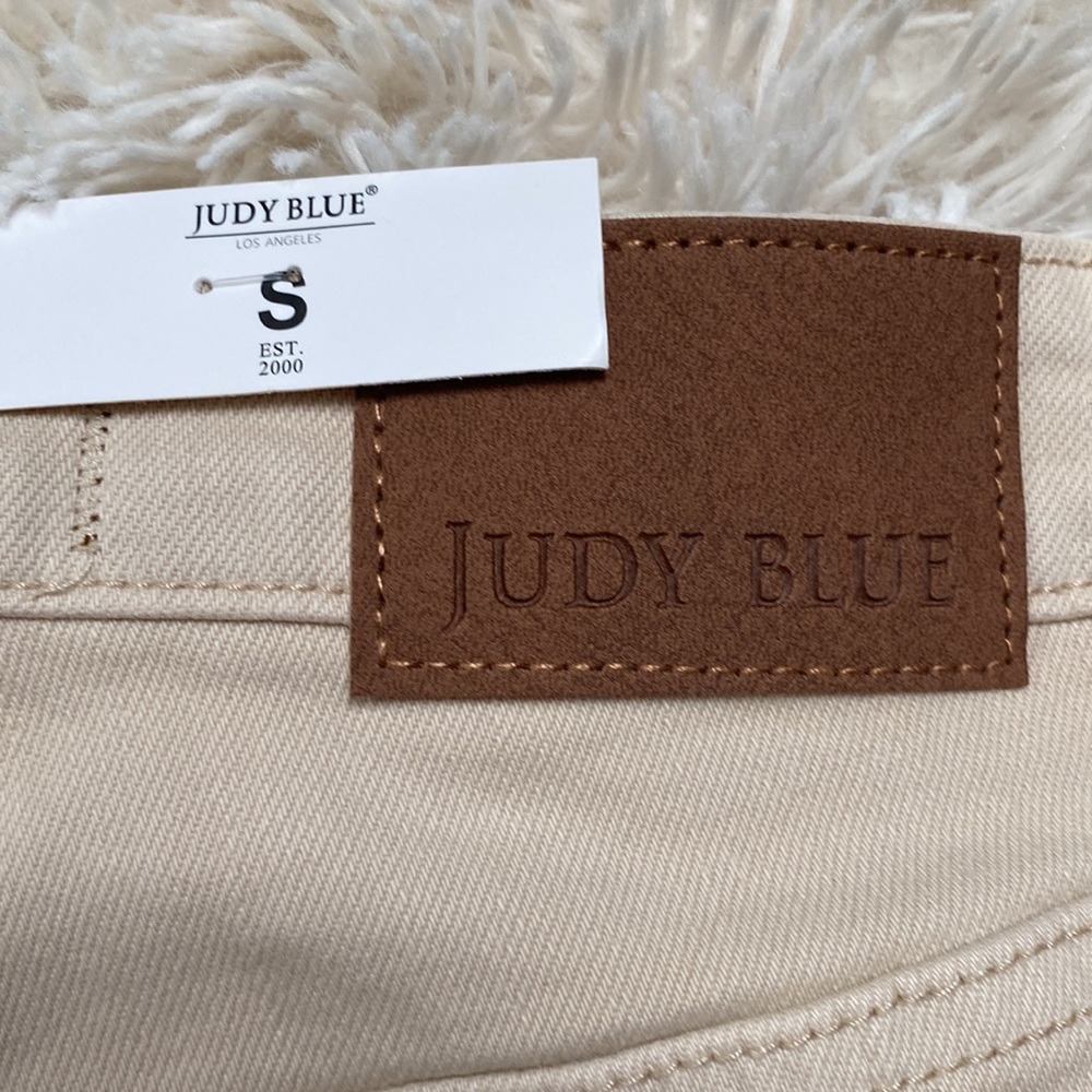 🎉HP🎉Judy Blue Garment Dyed High Waisted Shorts 💗 Bone - Picture 10 of 15